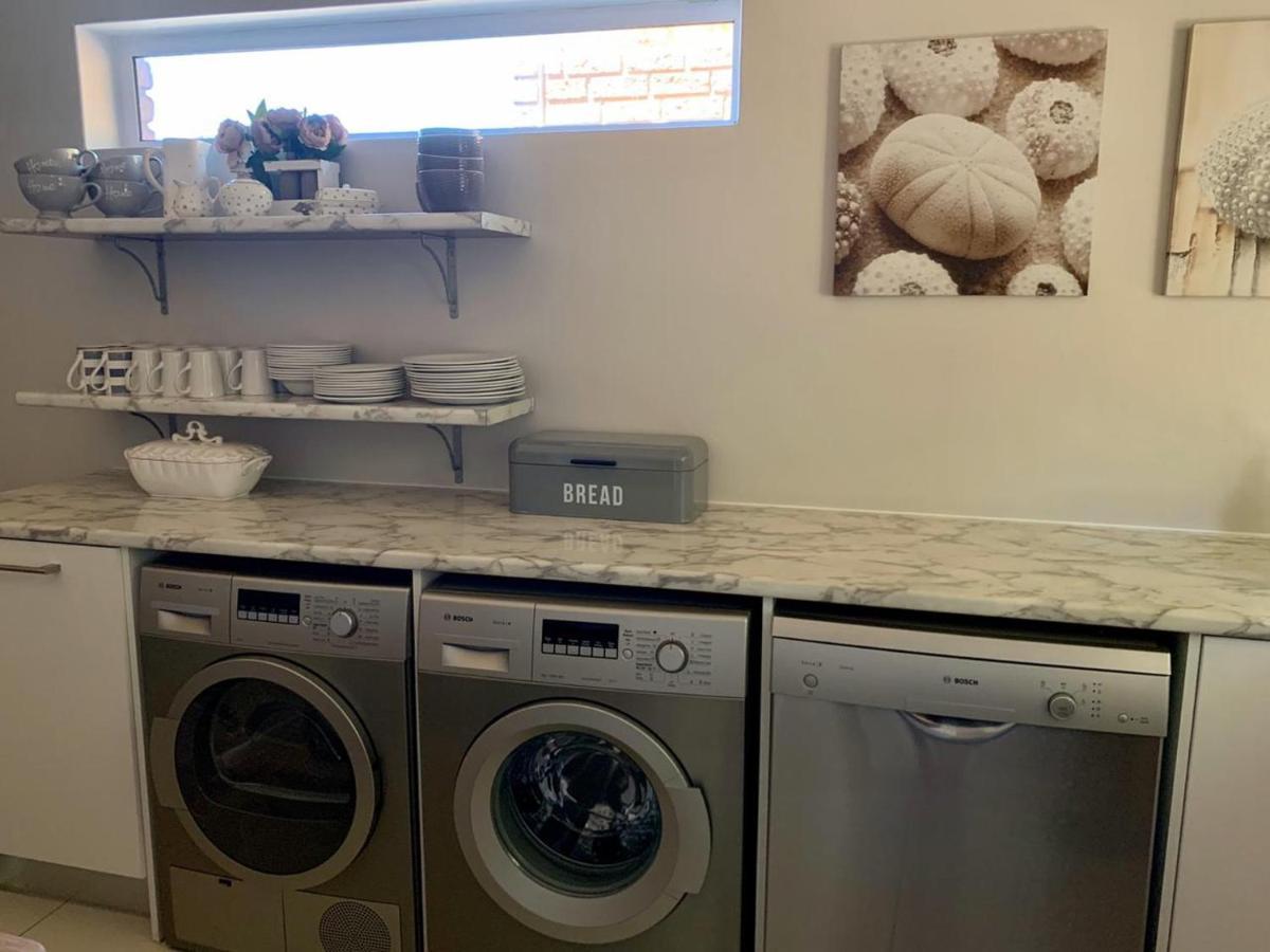 Appartamento Lalapanzi Fish Hoek Esterno foto